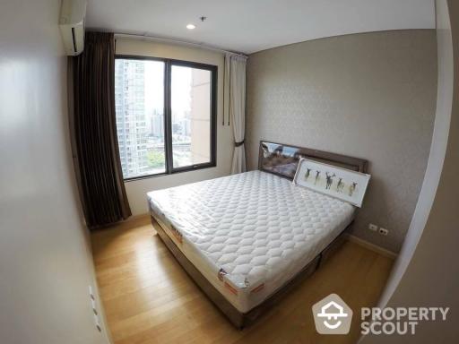 1-BR Condo at Villa Asoke near MRT Phetchaburi