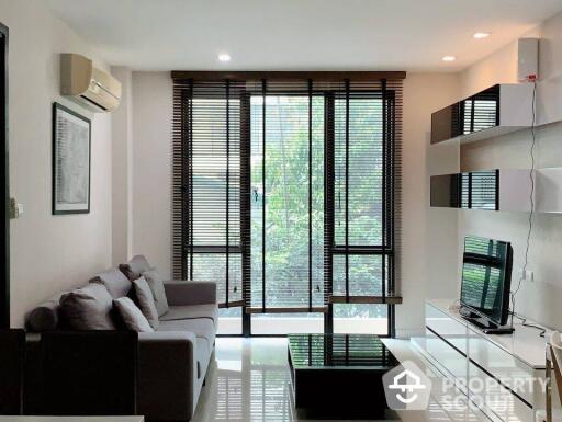 1-BR Condo at O2 Hip Condominium near BTS Phloen Chit (ID 405614)