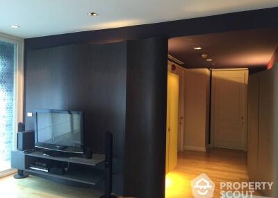 2-BR Condo at Athenee Residence near BTS Phloen Chit (ID 515464)