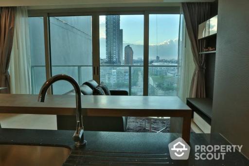 1-BR Condo at The River Condominium near BTS Saphan Taksin (ID 514322)