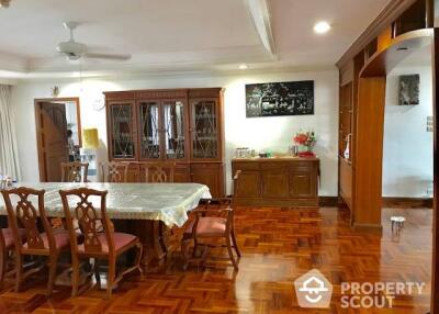 3-BR Apt. near BTS Phrom Phong