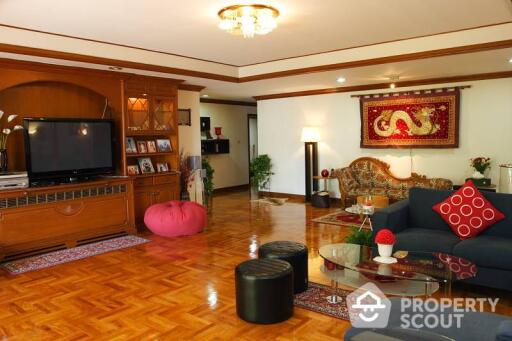 4-BR Apt. near BTS Phrom Phong (ID 420834)