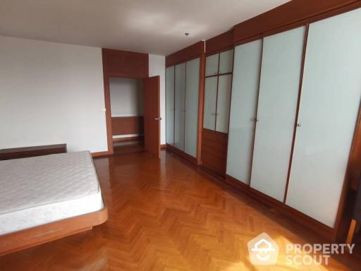 1-BR Condo at Icon 3 Condominium near BTS Thong Lor (ID 512519)