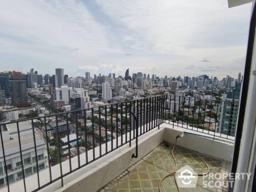 1-BR Condo at Icon 3 Condominium near BTS Thong Lor (ID 512519)