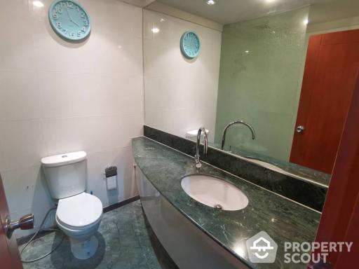 1-BR Condo at Icon 3 Condominium near BTS Thong Lor (ID 512519)