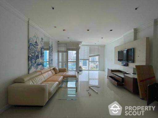 2-BR Condo at Athenee Residence near BTS Phloen Chit (ID 515494)