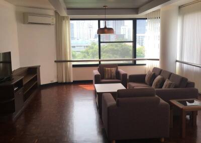 3-BR Condo at Sukhumvit House Condominium near MRT Sukhumvit