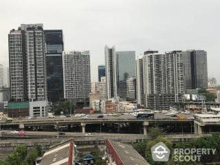 1-BR Condo at Life Asoke near ARL Makkasan