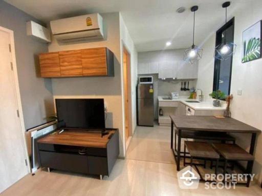 1-BR Condo at Life Asoke near ARL Makkasan