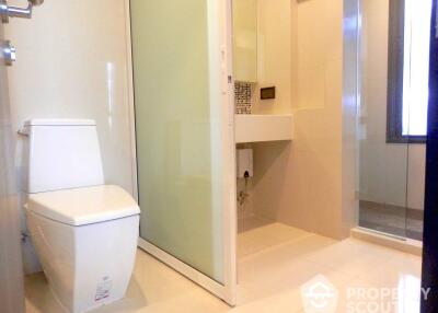 2-BR Condo at Rhythm Sukhumvit 44/1 near BTS Phra Khanong (ID 510517)