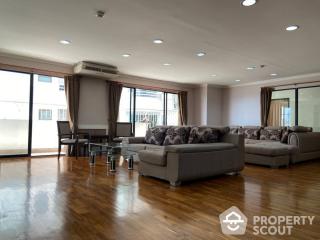 3-BR Condo near BTS Ekkamai (ID 514215)