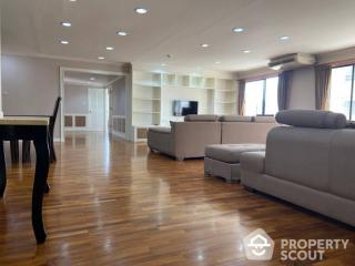 3-BR Condo near BTS Ekkamai (ID 514215)