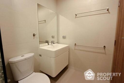 1-BR Condo at Condolette Midst Rama 9 near MRT Phra Ram 9