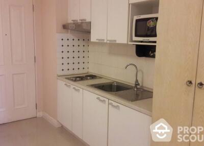 1-BR Condo at The Clover Thonglor Residence near BTS Thong Lor