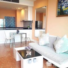 1-BR Condo at Aguston Sukhumvit 22 near MRT Queen Sirikit National Convention Centre