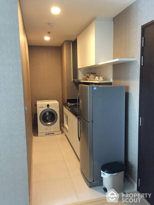 1-BR Condo at Sky Walk Residences near BTS Phra Khanong (ID 510527)