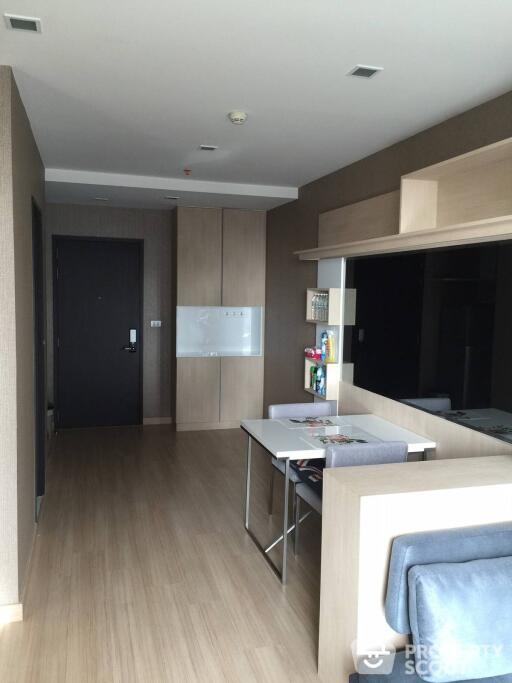 1-BR Condo at Sky Walk Residences near BTS Phra Khanong (ID 510527)