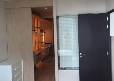 1-BR Condo at Sky Walk Residences near BTS Phra Khanong (ID 510527)