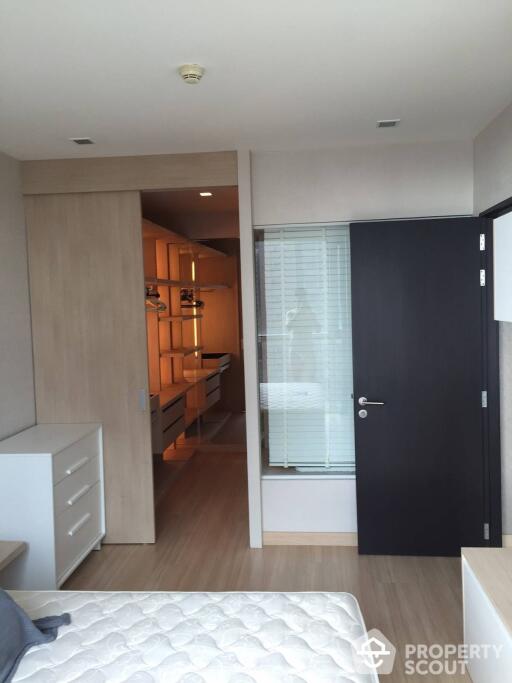 1-BR Condo at Sky Walk Residences near BTS Phra Khanong (ID 510527)