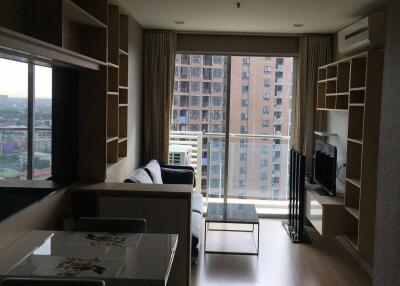 1-BR Condo at Sky Walk Residences near BTS Phra Khanong (ID 510527)