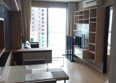 1-BR Condo at Sky Walk Residences near BTS Phra Khanong (ID 510527)