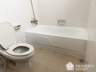 2-BR Apt. near BTS Chit Lom