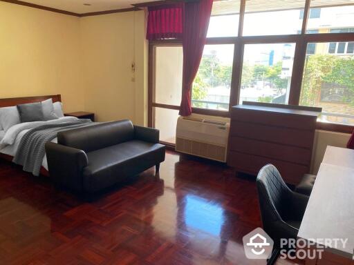 2-BR Apt. near BTS Chit Lom