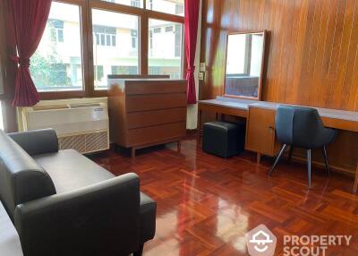 2-BR Apt. near BTS Chit Lom