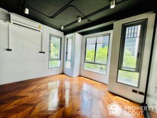 4-BR Apt. near BTS Thong Lor