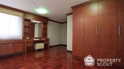 3-BR Apt. near BTS Phrom Phong