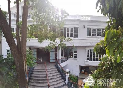5-BR House near ARL Ramkhamhaeng (ID 511384)