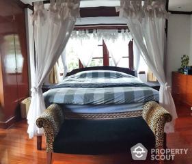 5-BR House near ARL Ramkhamhaeng (ID 511384)