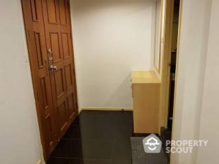 3-BR Condo at Diamond Tower Condominium near BTS Chong Nonsi (ID 513160)