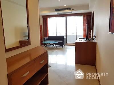 3-BR Condo at Diamond Tower Condominium near BTS Chong Nonsi (ID 513160)