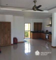 2-BR Condo at Sribumpen Condo Home near MRT Khlong Toei