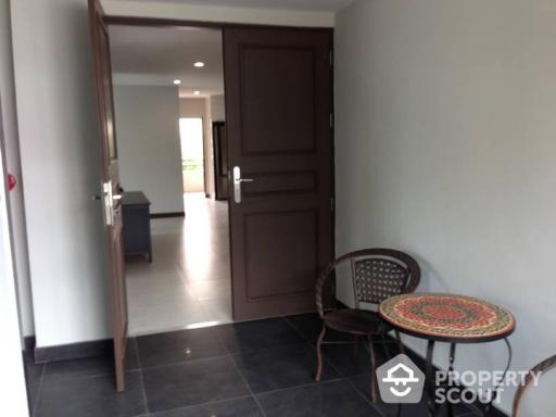 3-BR Serviced Apt. near ARL Ramkhamhaeng