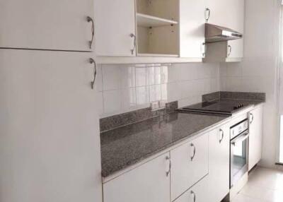 3-BR Condo at Vanicha Park Langsuan near BTS Chit Lom