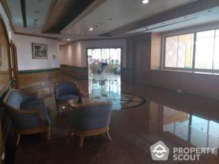 1-BR Condo at Asoke Place near MRT Sukhumvit