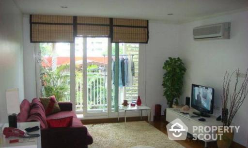 1-BR Condo at Baan Siri Sukhumvit 13 Condominium near ARL Makkasan (ID 510137)