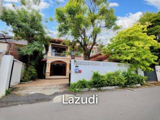 4 Bed 4 Bath 388 SQ.M House in Ekamai 10