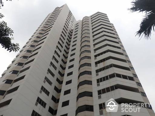 2-BR Condo at Baan Suanpetch Condominium near BTS Phrom Phong