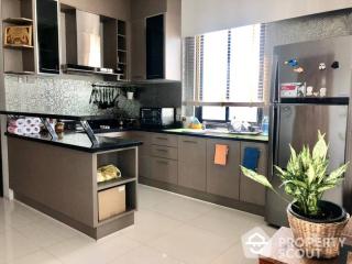 2-BR Condo near MRT Queen Sirikit National Convention Centre (ID 512594)