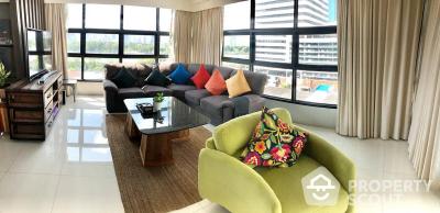 2-BR Condo near MRT Queen Sirikit National Convention Centre (ID 512594)