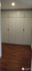 3-BR Apt. near MRT Sukhumvit