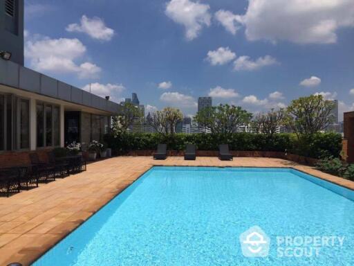 4-BR Apt. near MRT Lumphini