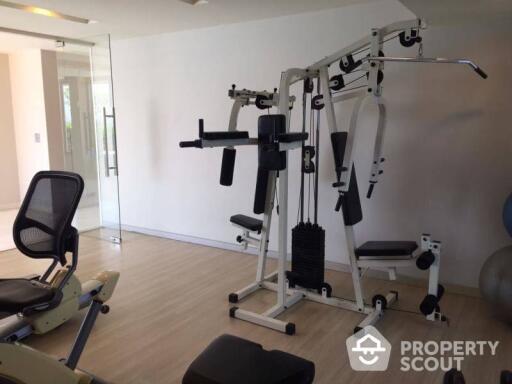 4-BR Apt. near MRT Lumphini