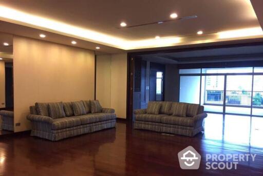 4-BR Apt. near MRT Lumphini