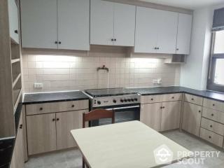 3-BR Apt. near BTS Phrom Phong (ID 211862)