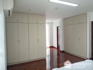 3-BR Apt. near BTS Phrom Phong (ID 211862)