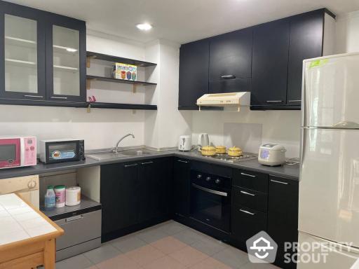 2-BR Apt. near BTS Phrom Phong